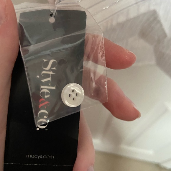 Button down shirt ~ - Picture 6 of 8